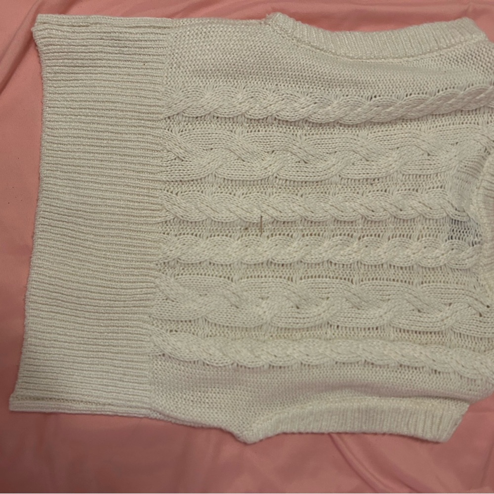 Elegant White Cable Knit Sweater